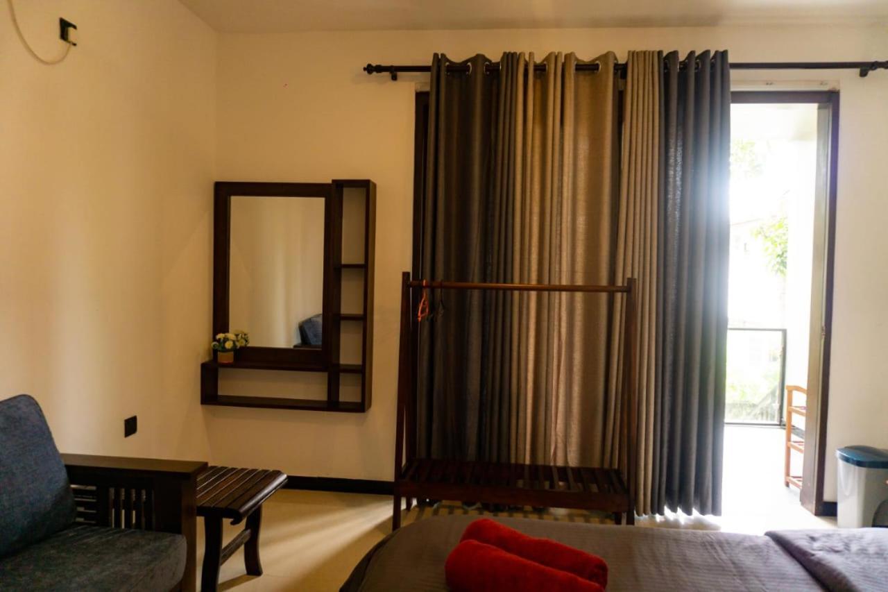 Resort Surf Lavender Weligama