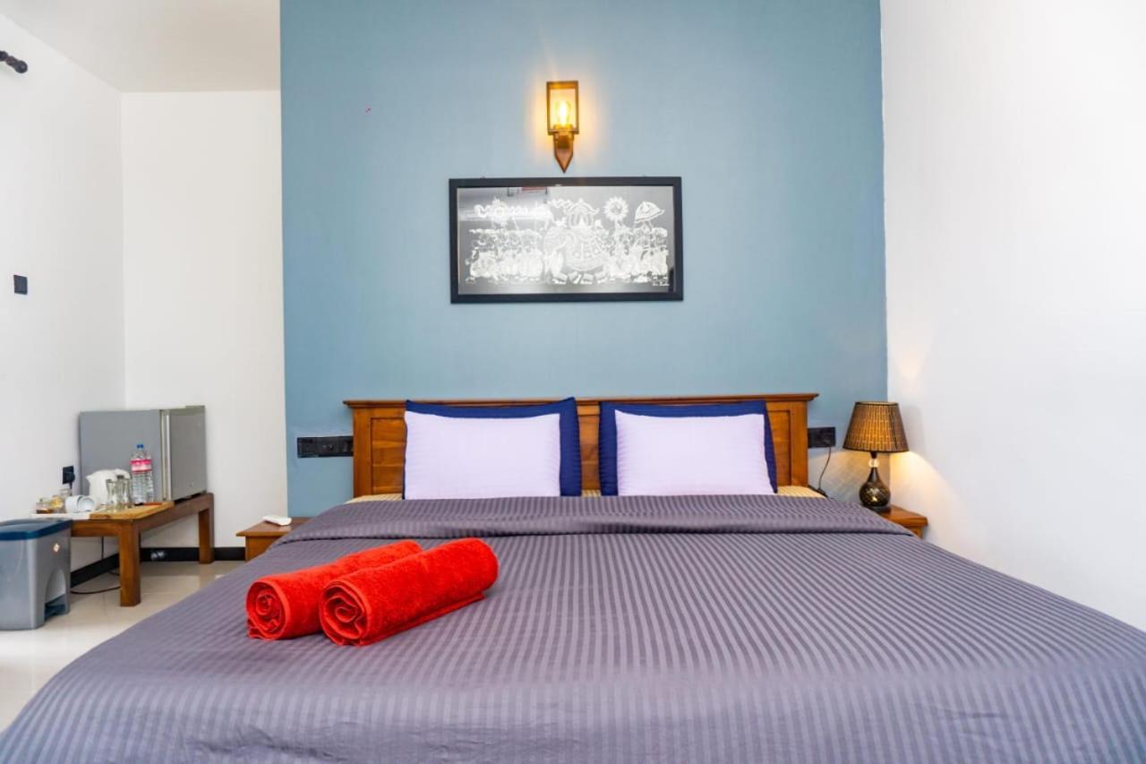 Resort Surf Lavender Weligama