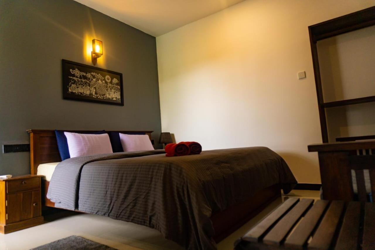 Surf Lavender * Weligama