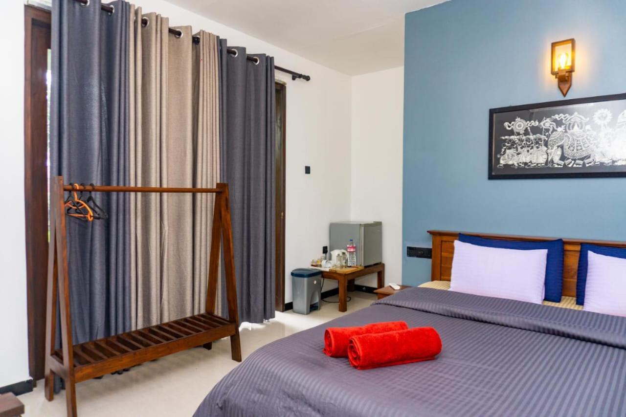 Surf Lavender Resort *